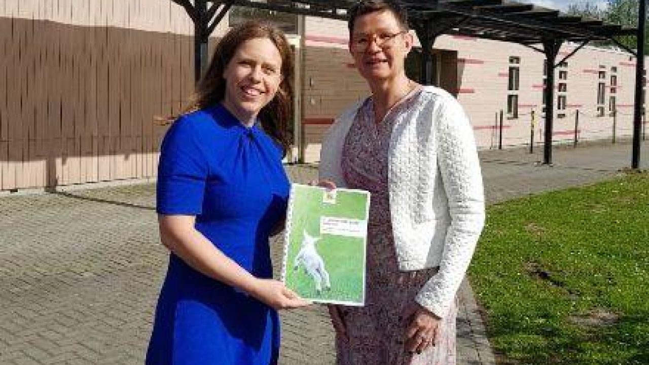Minister Schouten ontvangt rapport ‘25 jaar worstelen met ingrepen’