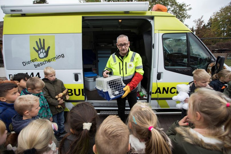 Bezoek van een dierenambulance