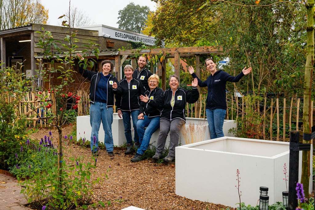 Team in tuin