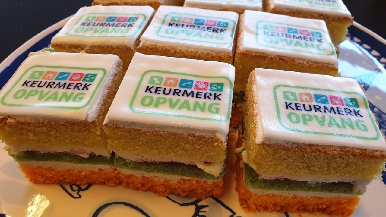 Wethouder Richard de Mos bij certificering van Het Knaaghof